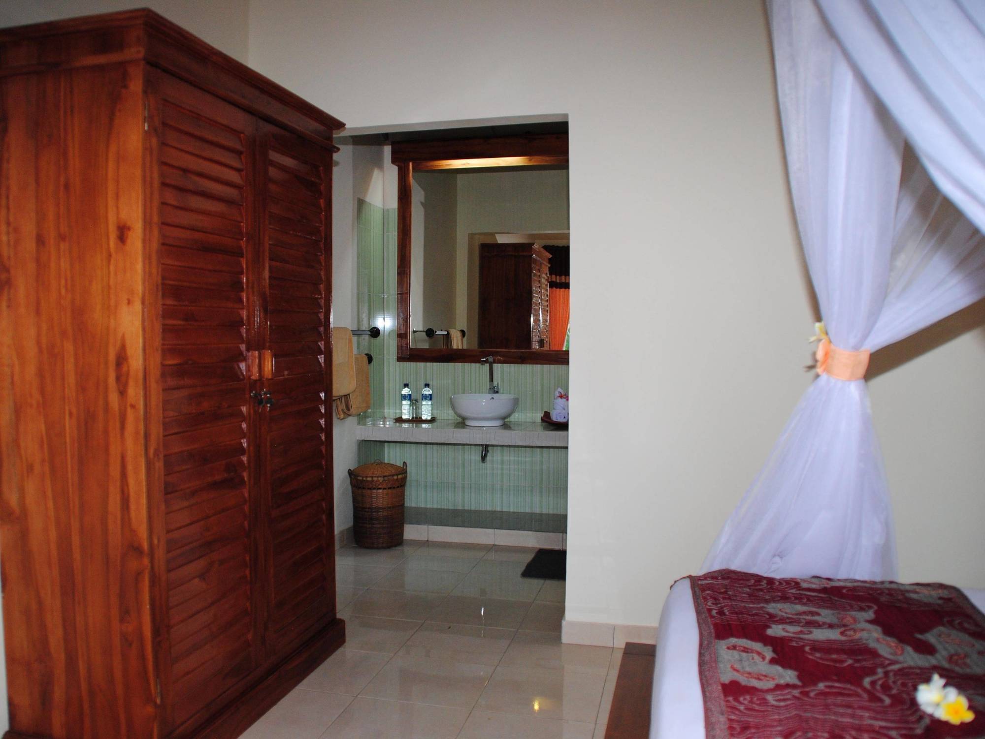Tiara Bali 2*
